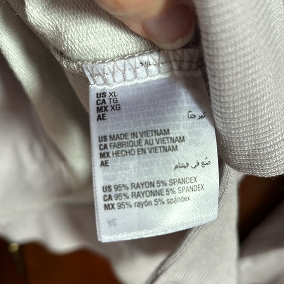 NWT Alfani Super Soft Long Sleeve Funky Animal Print Crewneck Loungewear PJ Top - Picture 6 of 6